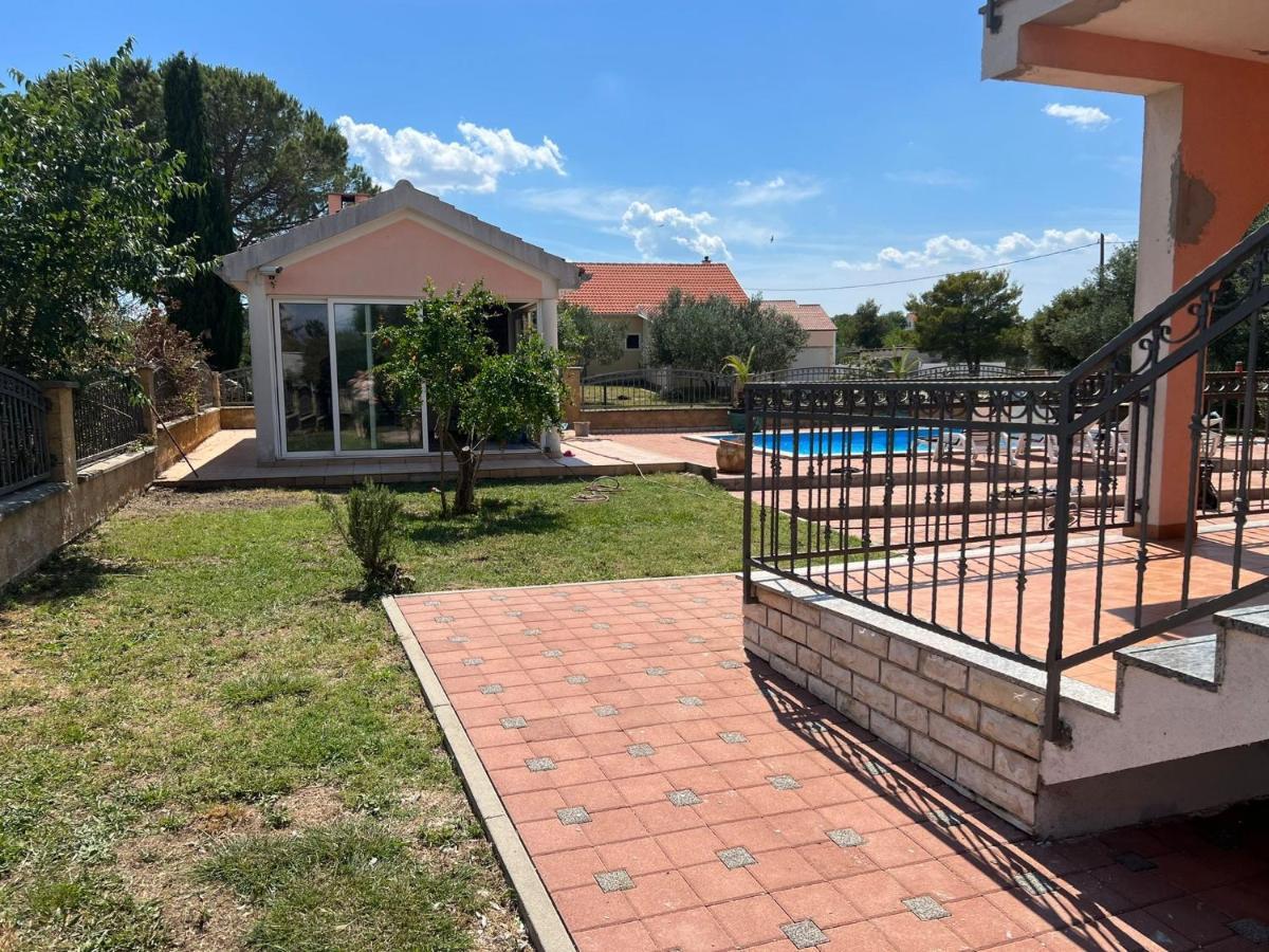 נוביגראד דאלמטיה Villa Paludo מראה חיצוני תמונה